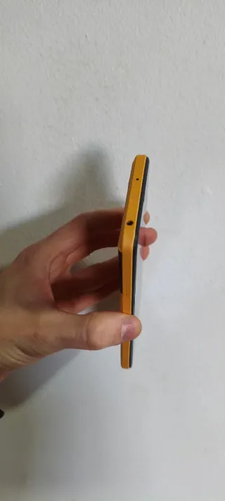 Poco M5 Giallo - 128GB RAM 6GB ROM - Dual SIM