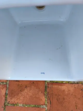 Pica de lavar ROCA porcelana blanca