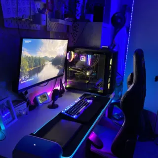 ** PC GAMING 9070 + 32GB RAM ALTO RENDIMIENTO **