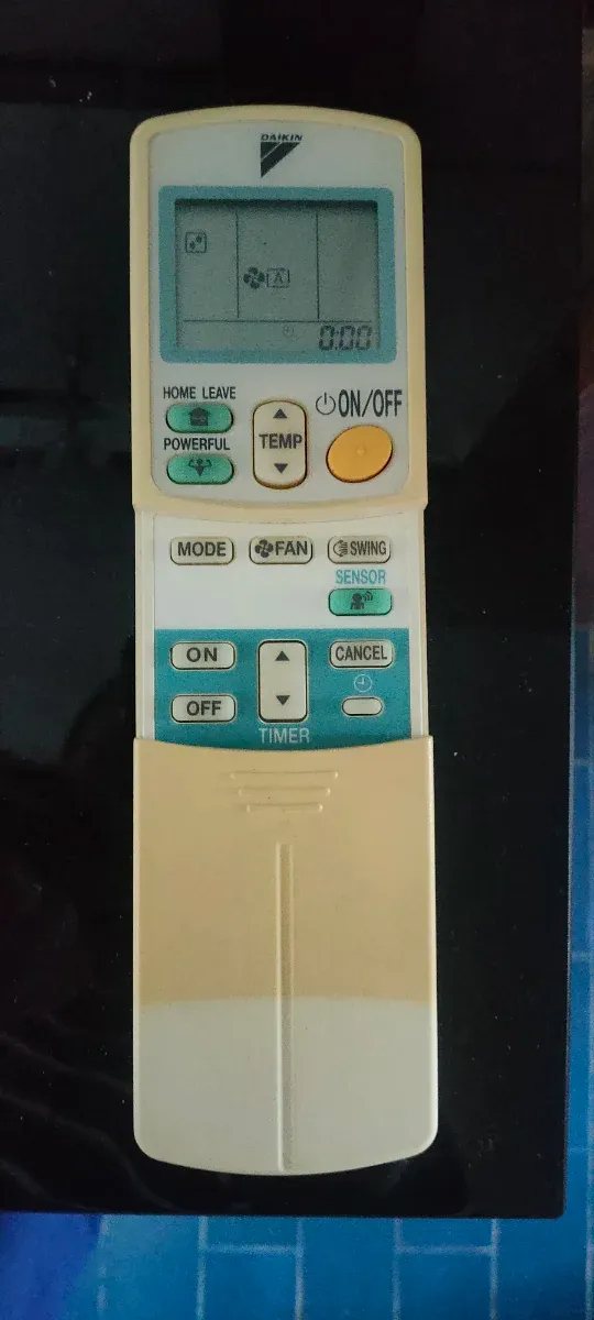 Mando A/C Daikin Beige