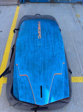 Tabla IQFoil con su funda