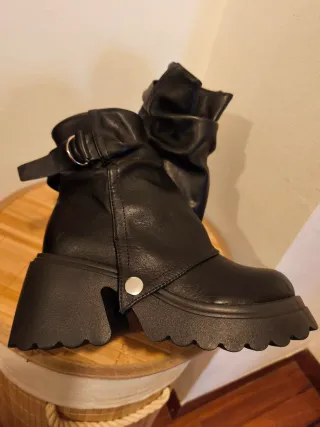 Botines plataforma negros talla 39