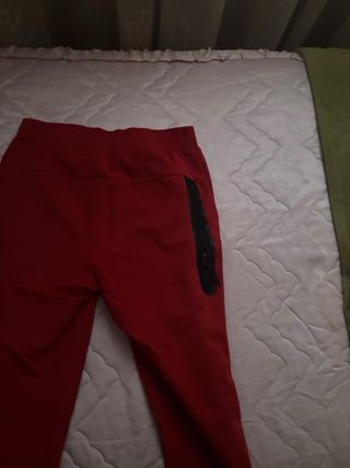 Nike Tech Fleece Pantalones Rojos