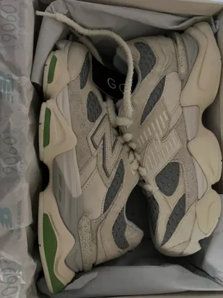 New Balance 9060 Beige/Verde Talla 44