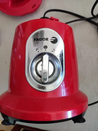 Batidora Fagor 600W 1.5L Roja Cómo nueva