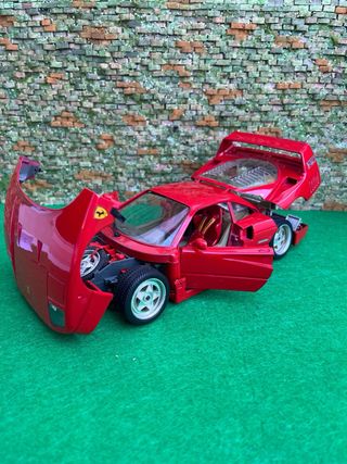 Ferrari F40 (1987) – Burago – Escala 1:18
