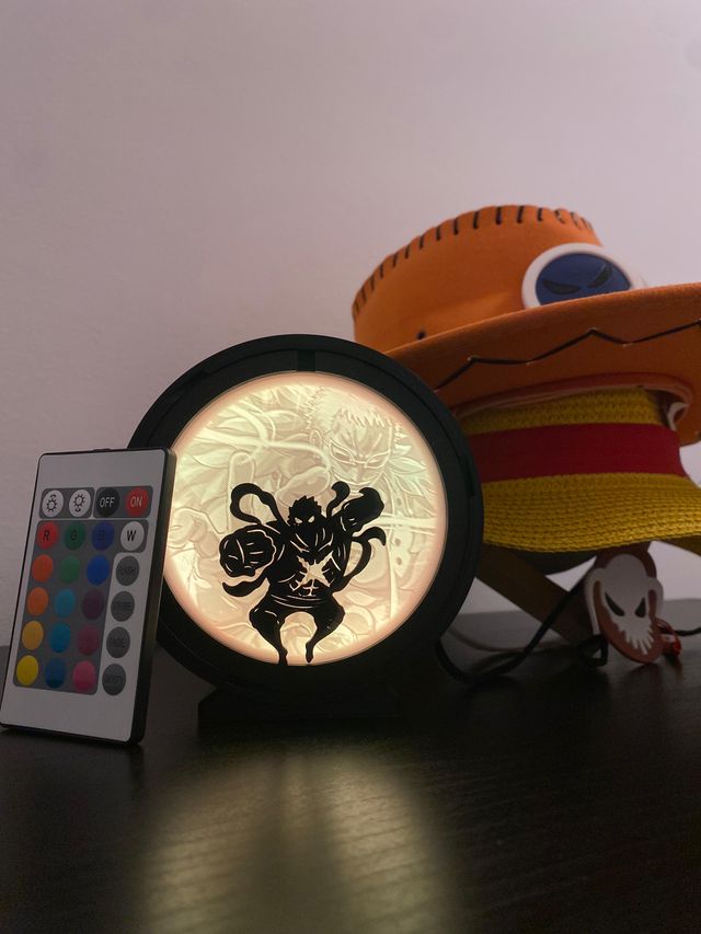 Lámpara LED Luffy Gear 4 x Doflamingo One Piece
