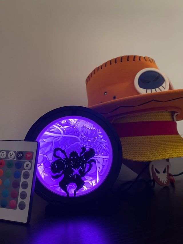 Lámpara LED Luffy Gear 4 x Doflamingo One Piece