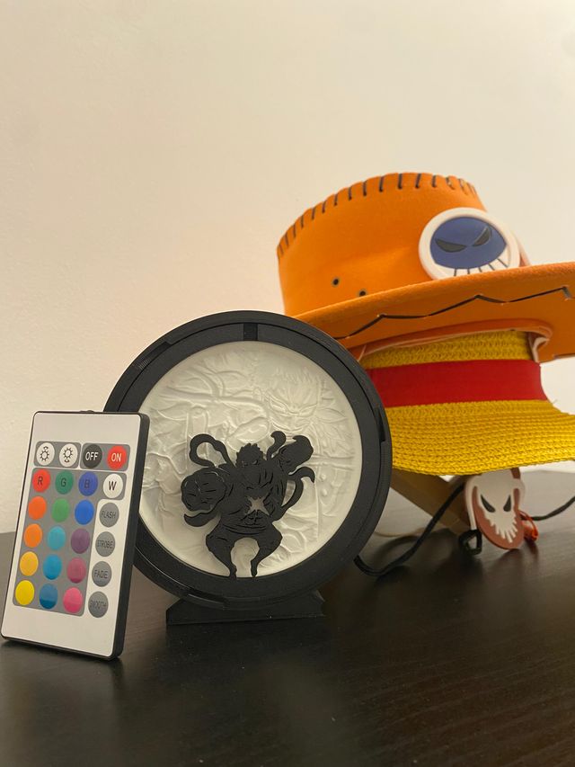 Lámpara LED Luffy Gear 4 x Doflamingo One Piece