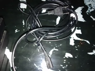 Consola PS4 Pro Negra + Mando y Cables