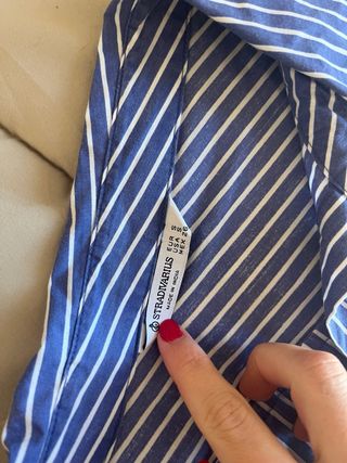 Camisa Rayas Azul y Blanca Cuello Irregular