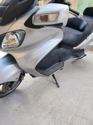 Suzuki Burgman AN650A Executive ABS 2005 Plata