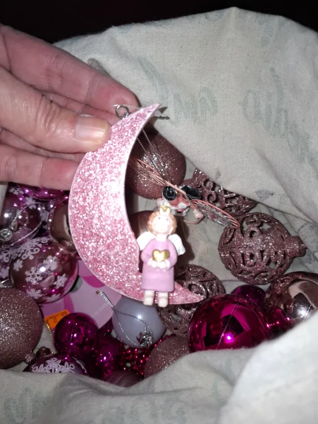 Adornos árbol Navidad rosas y fusia