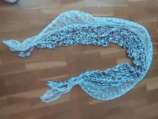 Pañuelo vintage blanco flores encaje