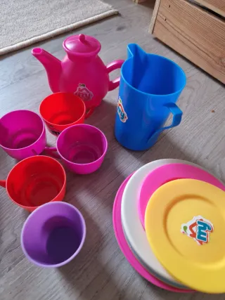 Cocinita de juguete con accesorios