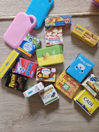 Cocinita de juguete con accesorios