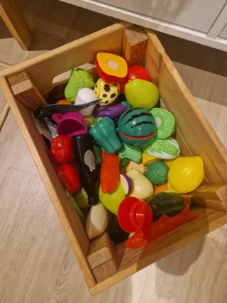 Cocinita de juguete con accesorios