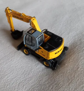 Escavatore New Holland WE 170