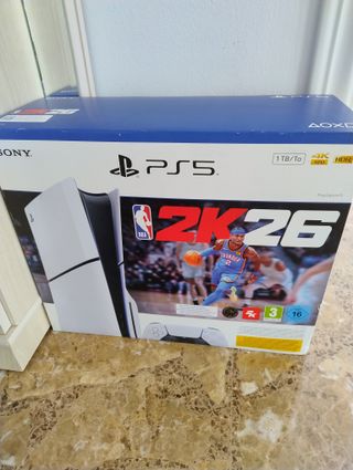 Consola PlayStation 5 con Juego NBA 2K26