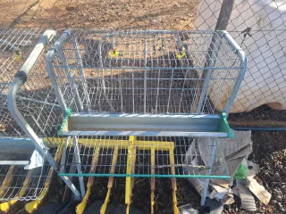Se venden dos Jaulas para gallinas ponedoras