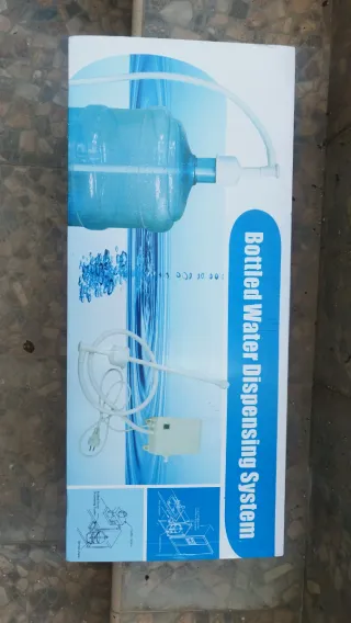 Bomba de agua para botellón.