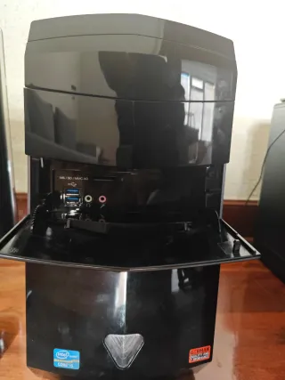 PC Medion Intel i5 + Pantalla 24" + Windows 11