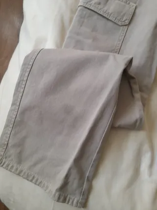 Pantalones cargo ZARA beige nuevos