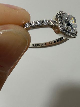 Anillo Pandora Halo Cuadrado