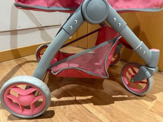 Cochecito de muñeca rosa y gris