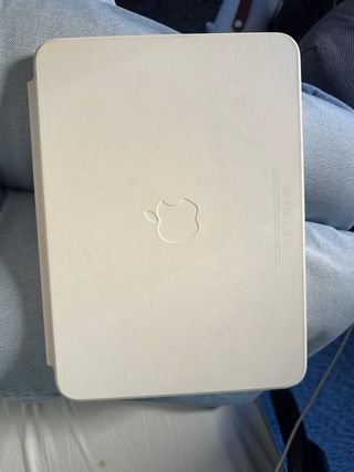 iPad Plateado con Teclado Apple