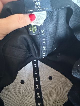 Gorra Under Armour Negra Logo Blanco Talla M/L