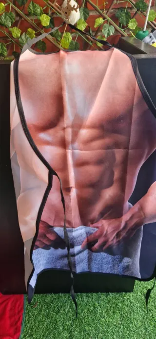 Delantal divertido cuerpo musculoso