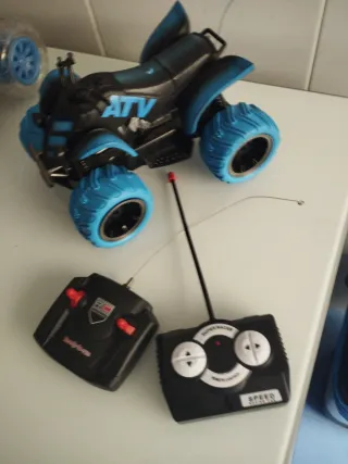 Coches teledirigidos y mandos