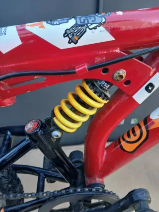 BICICLETA BTWIN MOUNTAIN BIKE ROJA