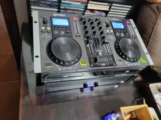 Etapa de Potencia IMG Stage Line 1000W y mesa mezc