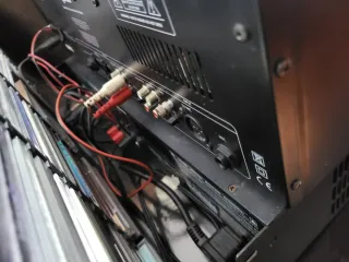 Etapa de Potencia IMG Stage Line 1000W y mesa mezc