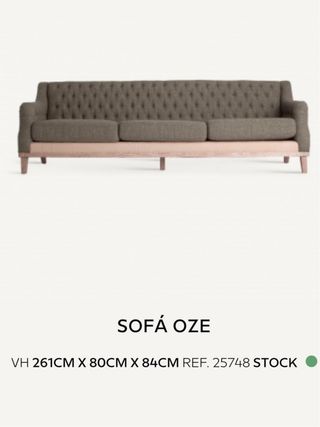 Sofá verde de madera