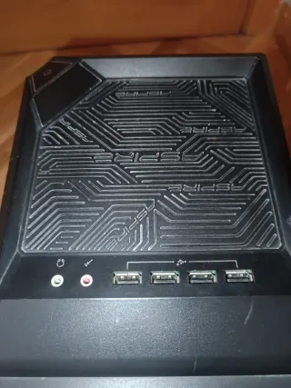 Acer Aspire PC Torre + Teclado