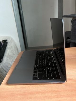 MacBook Pro 13 i7 16GB RAM 500GB SSD 2017