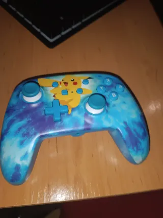 Mando Nintendo Switch Azul y Morado