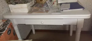 Juego de 4 sillas de madera blancas