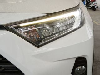Toyota Rav4 Hybrid 4x2 Business