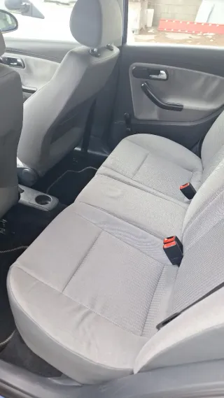 SEAT Ibiza 1.4i 75cv etiqueta B