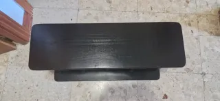 Estantería negra para CDs