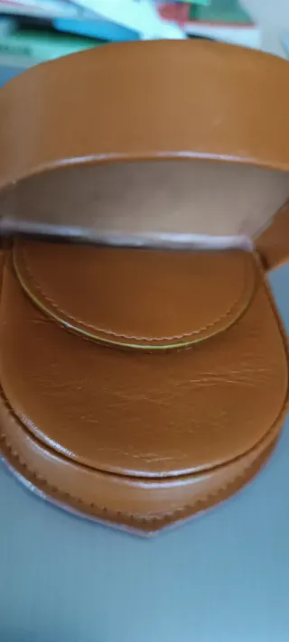 Portamonete in pelle effetto coccodrillo