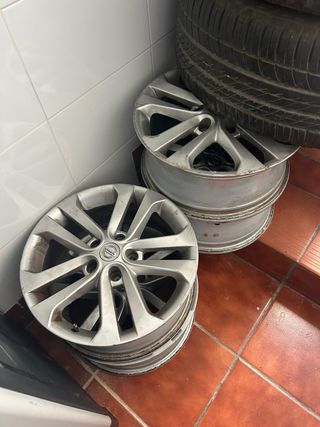 Llantas Nissan Juke 17” Originales