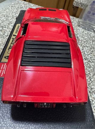 Lamborghini Miura 1:18