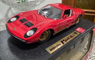 Lamborghini Miura 1:18