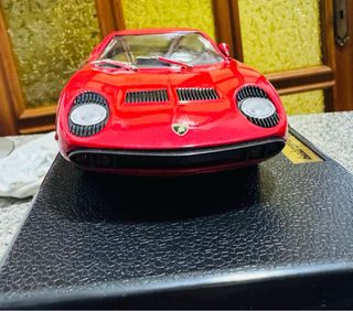 Lamborghini Miura 1:18