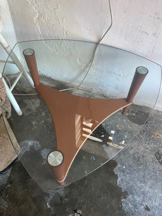 Mesa auxiliar cristal y madera